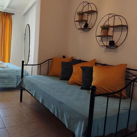 To Limanaki Appartement Finikounta Buitenkant foto